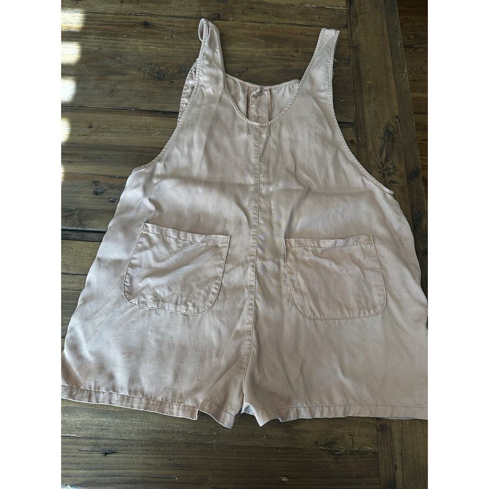 BDG Urban Outfitters Peach Button Women's Romper Shorts Overalls Size Medium - Picture 9 of 14